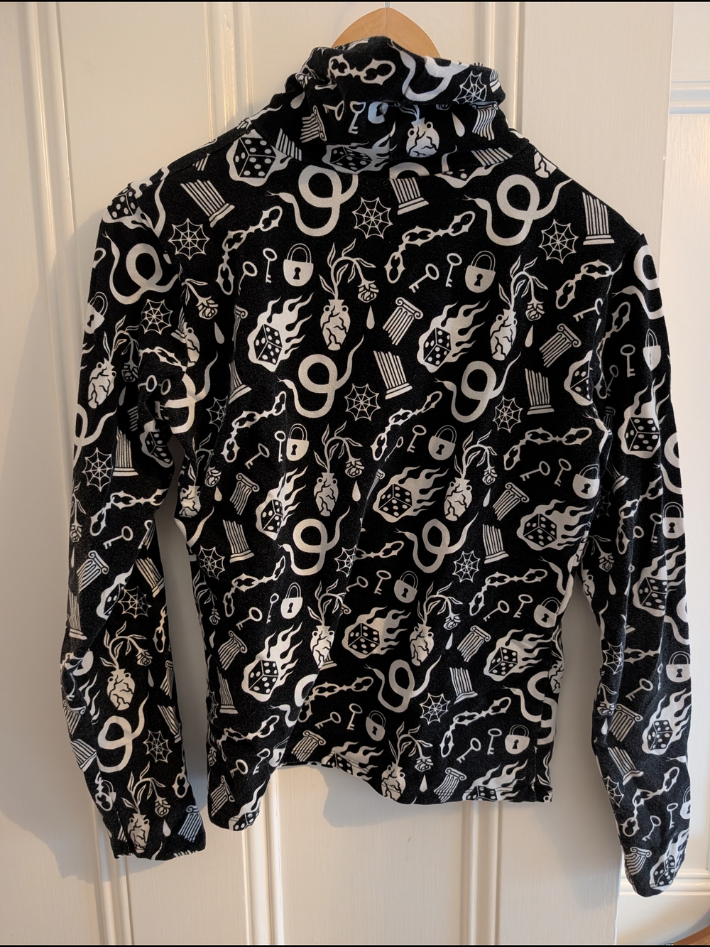 Nooworks Black & White Graphic Turtleneck Top - Picture 2 of 3